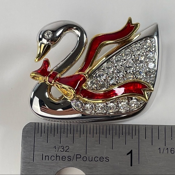 Swarovski Signed Christmas Edition Swan Brooch 30 Crystals - Picture 6 of 11